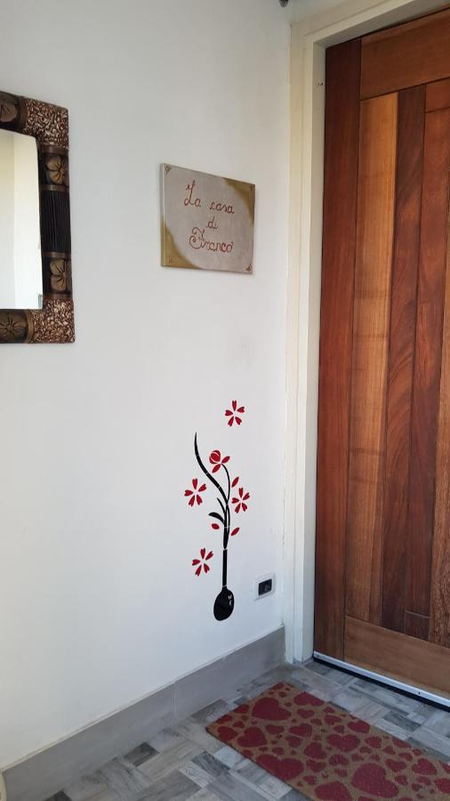La Casa Di Franco Apartment Palermo Bagian luar foto