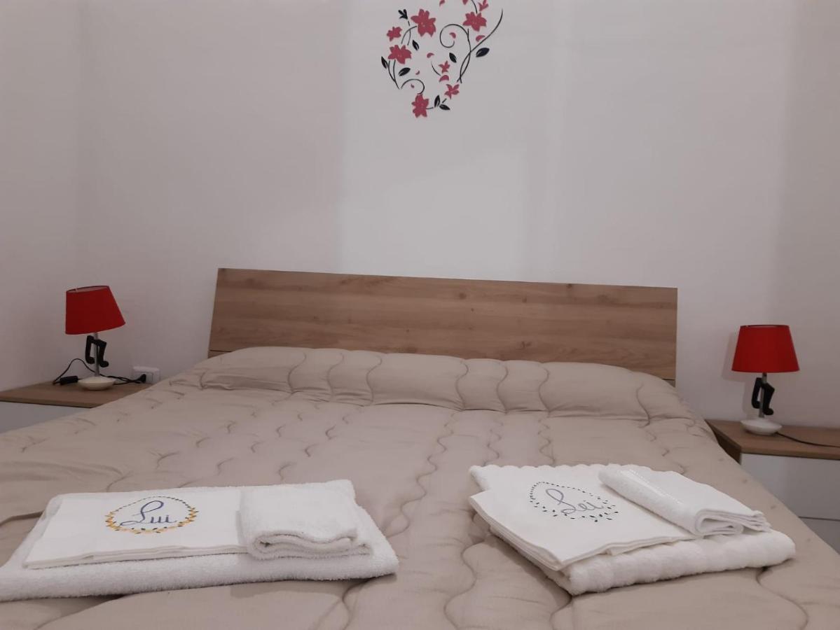 La Casa Di Franco Apartment Palermo Bagian luar foto